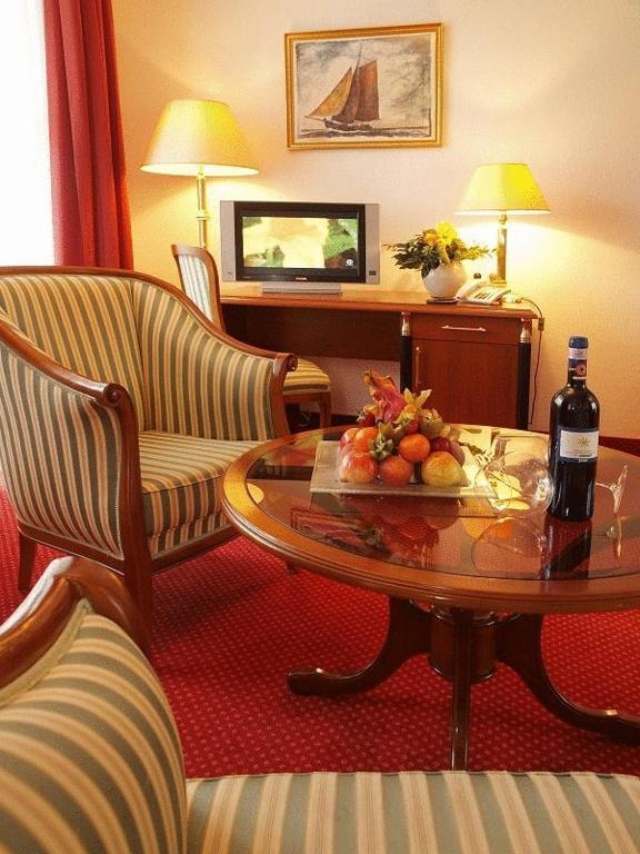Hotel Kastell Ahlbeck  Екстериор снимка
